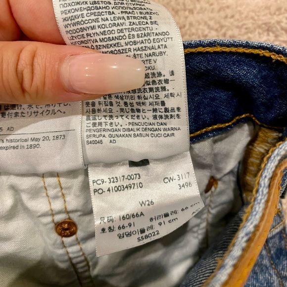 Levi’s 501 Shorts - Size 26 - Picture 3 of 3